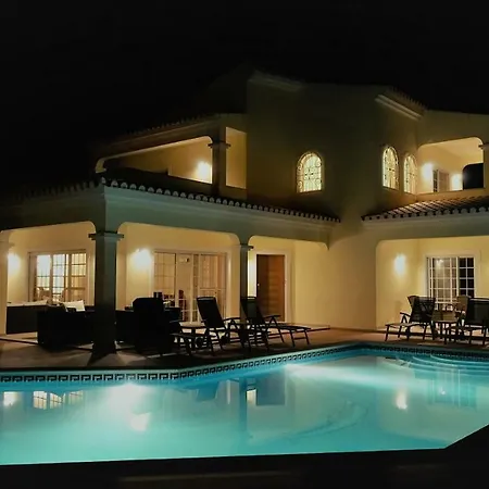 Amarela Villa *