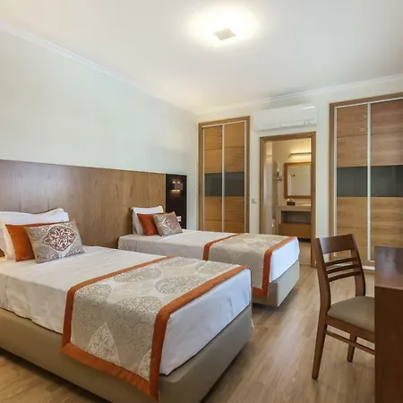 Amarela * אלבור